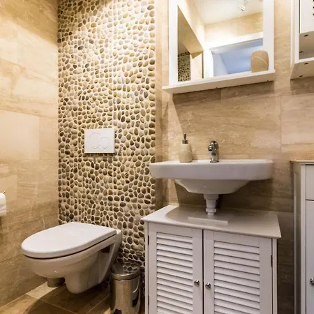 Panorama 아파트 *